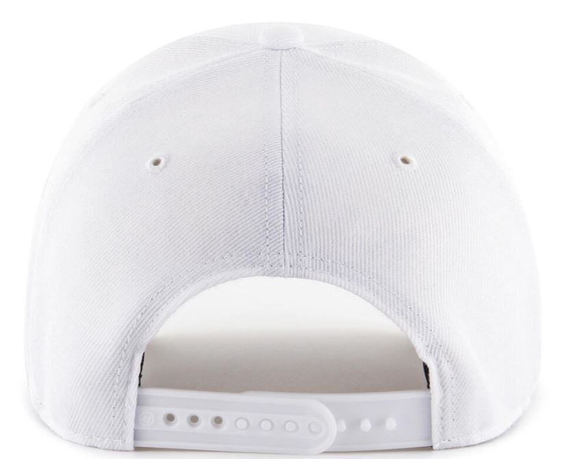 Liverpool FC Ballpark Snap &#39;47 MVP Logo Red - White